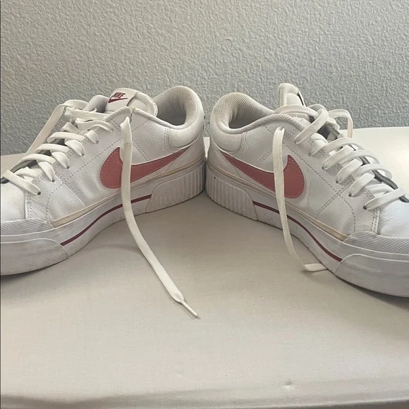 Nike White Sneakers with Pink Details - Picture 3 of 6